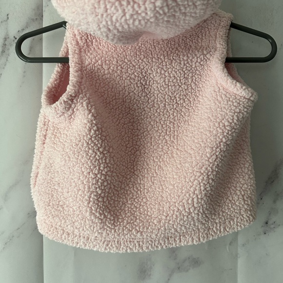 BUNNIES BY THE BAY- PINK FUZZY BUNNY EARS HOODIE VEST BABY GIRL 0-3 MONTHS - Picture 6 of 6